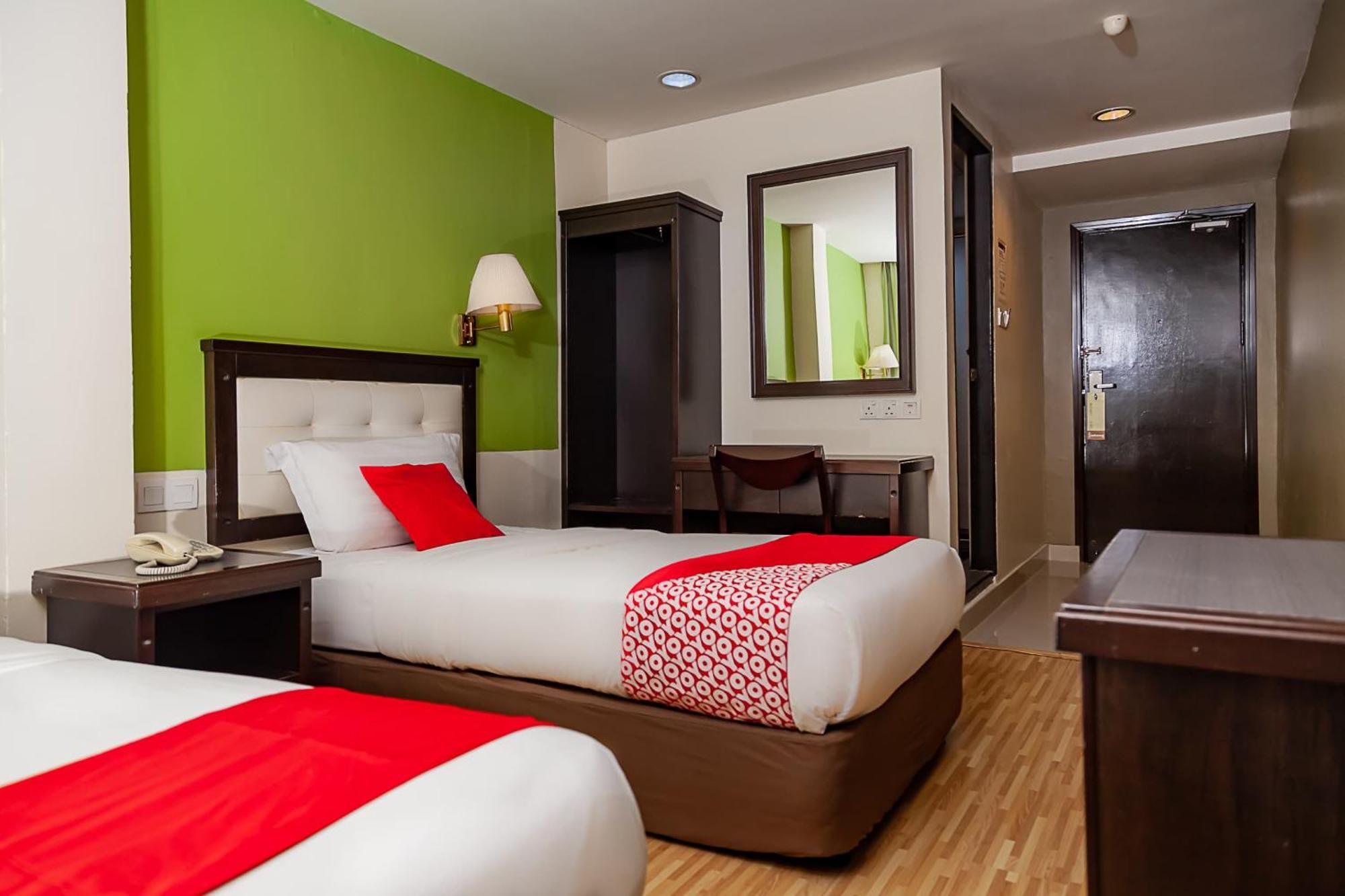 Super Oyo 90055 Mansion Inn Sibu Exterior photo